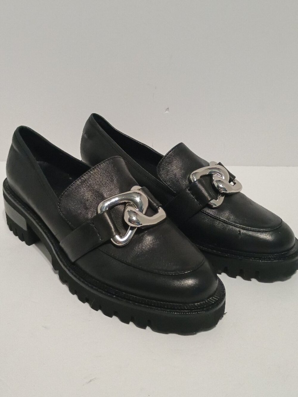 Aerosoles Lilia Women’s 9.5M Black Leather Chain Lug Sole Chunky Loafers
